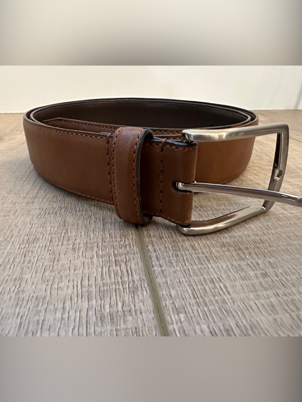 Tommy Bahama Men's Chestnut Brown Leather Belt with Silver Buckle